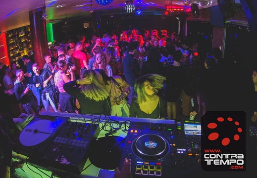 145- ACF5693(ANDRE FRIAS(c)CONTRATEMPO.COM)