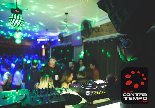 150- ACF5674(ANDRE FRIAS(c)CONTRATEMPO.COM)