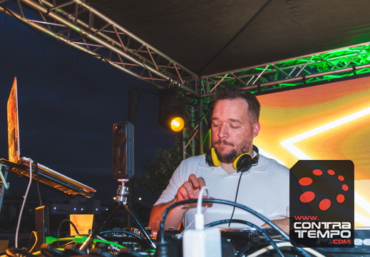 033  ACF1916 ANDRE FRIAS(c)CONTRATEMPO.COM